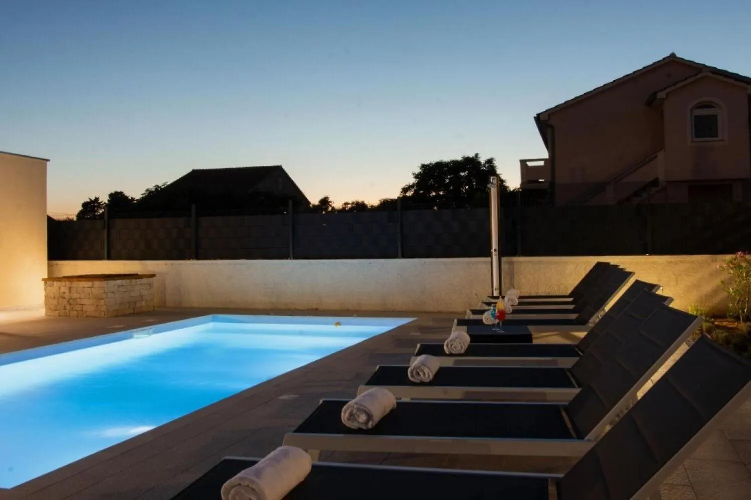 Holiday Home Ivana - Private Pool Privlaka